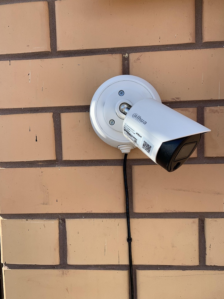 Установка системы ip-видеонаблюдения в частном доме
